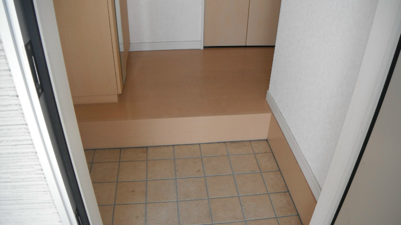 サンライズハイム 玄関