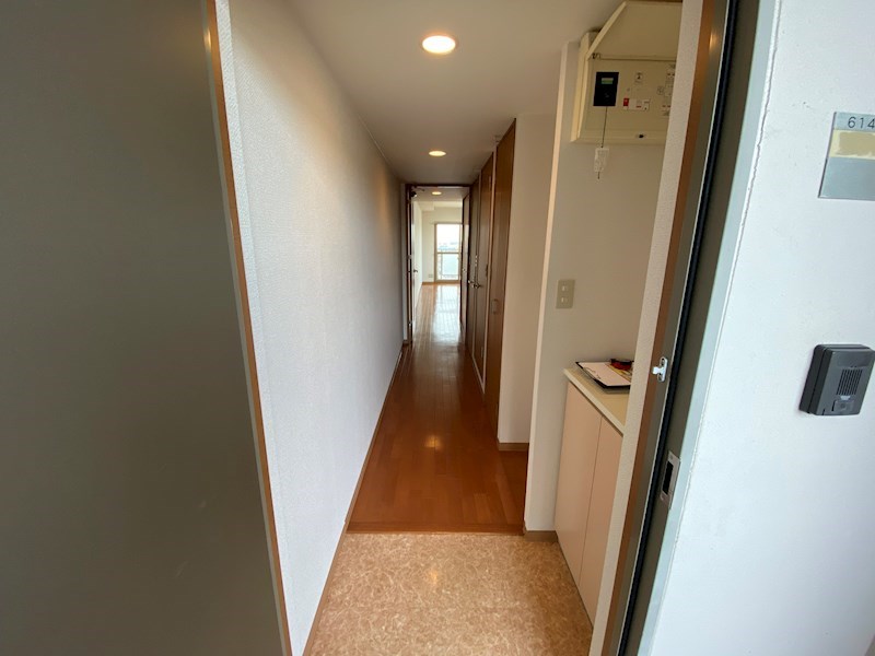 キャッスル常滑 玄関