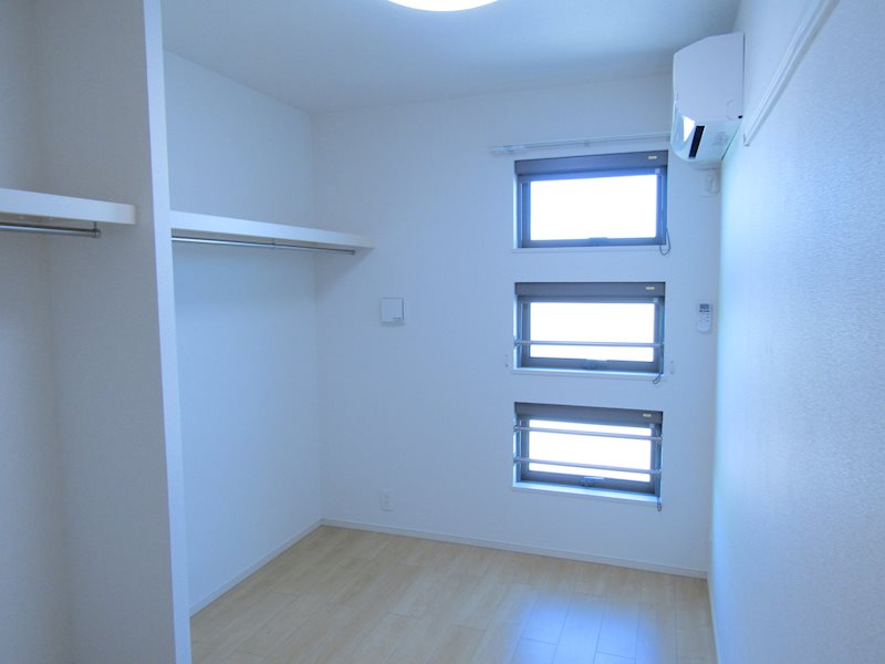 エバーグリーンC ベッドルーム