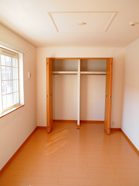 レインボーヒルズⅡ ベッドルーム