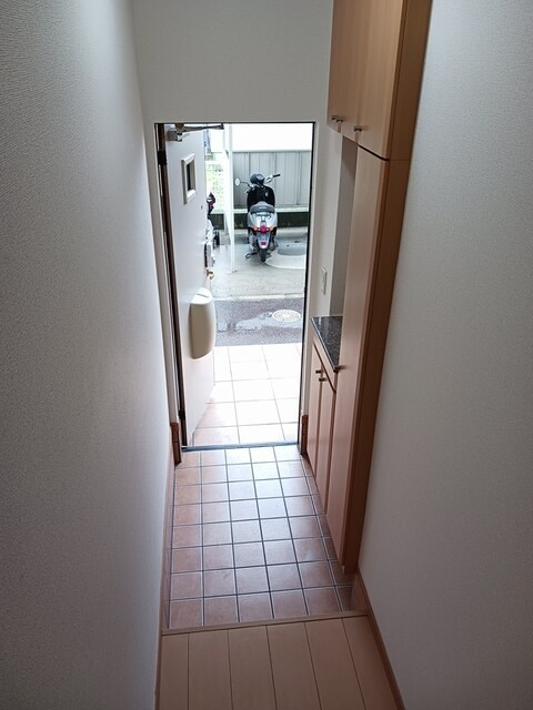 トールスター 玄関