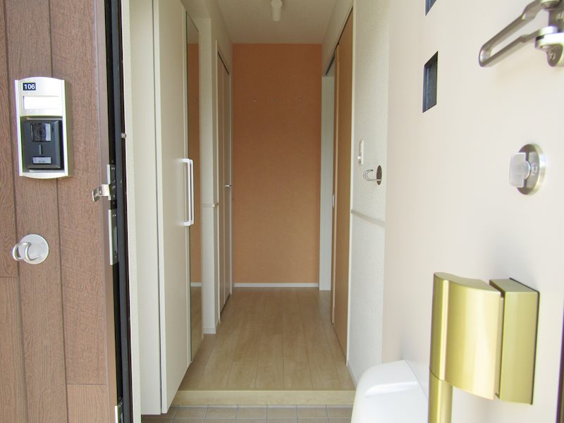 ミレニアポート 玄関