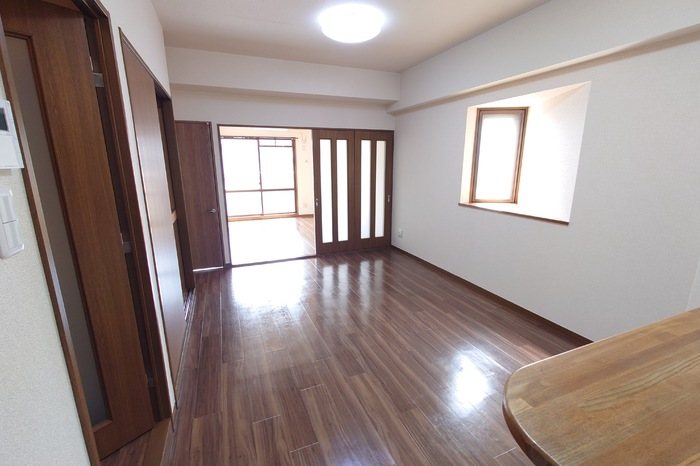 コーラル半田 リビング