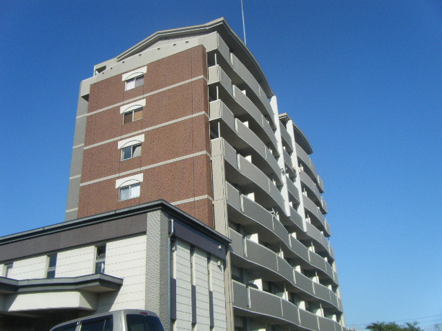 リンデンバウムJ3 403号室 外観