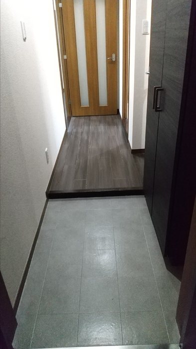 コーラル半田 玄関