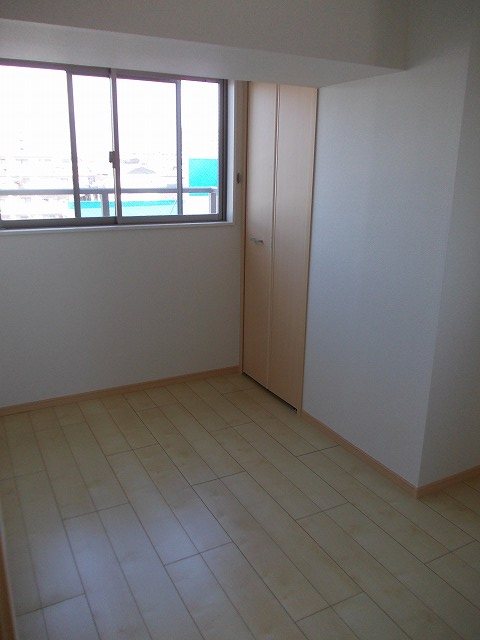 HSスパリア ベッドルーム