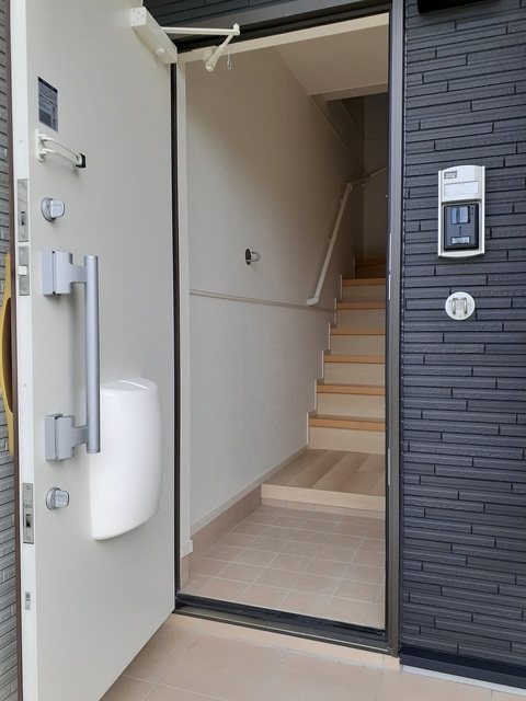 ルミエール 玄関