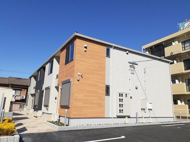 アヴェクトワ 102号室 外観