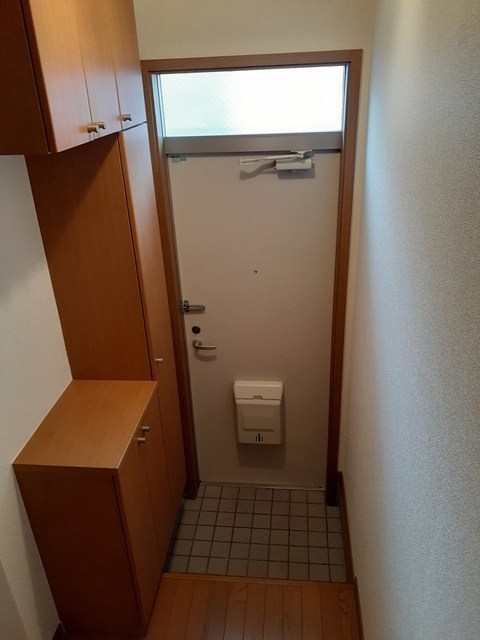 パールヒルズK・H・ 玄関