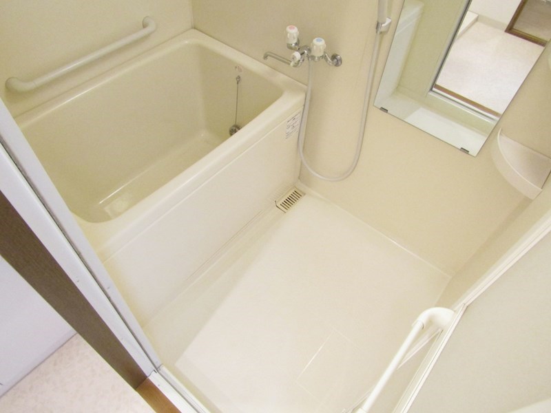 カーサコモダ新舞子　A 風呂画像