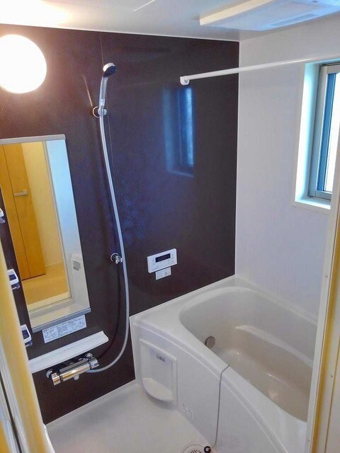 TM・グロリア 風呂画像