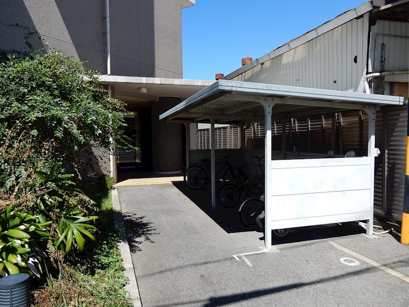 カネヒビル その他3