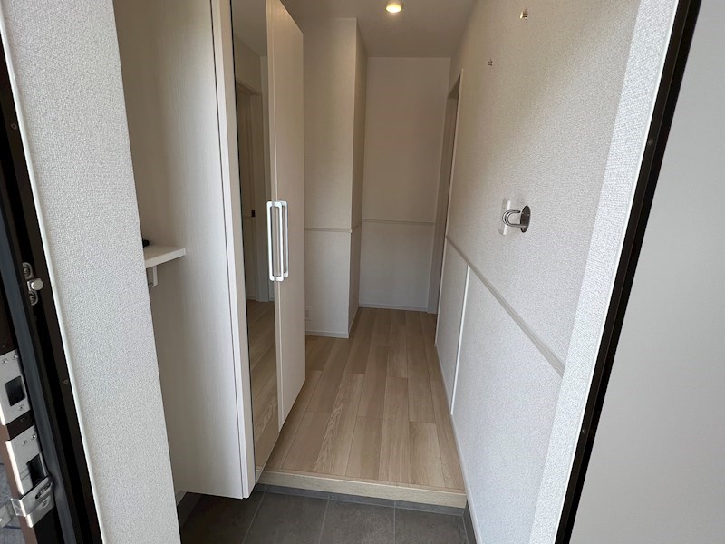 ネオ  エルブ  Ⅱ 玄関