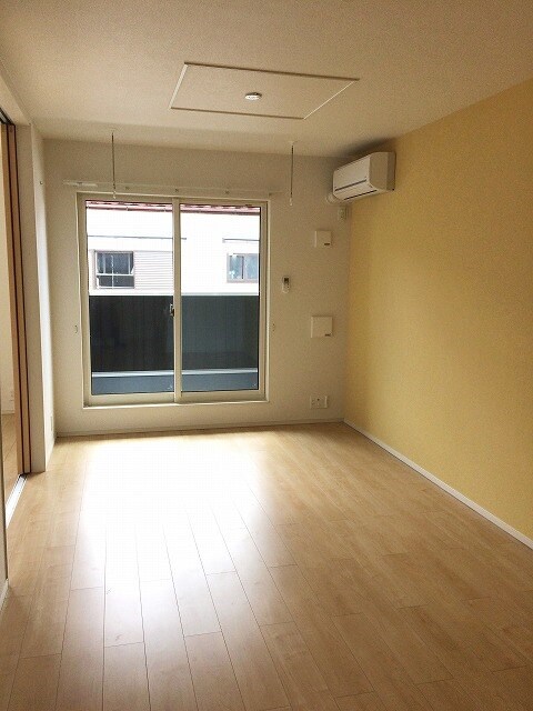 リサヤニシル その他4