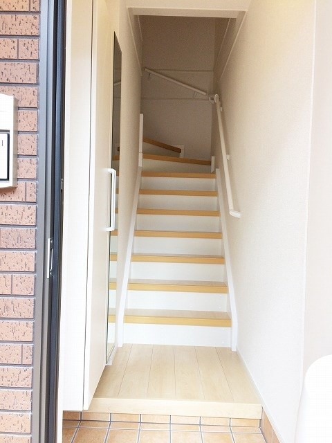 リサヤニシル 玄関