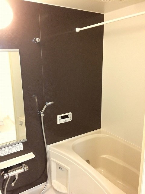 リサヤニシル 風呂画像