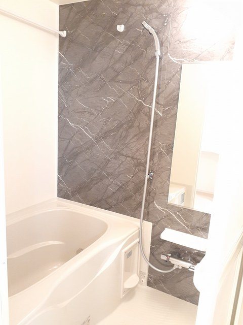 シャトル脇島 風呂画像