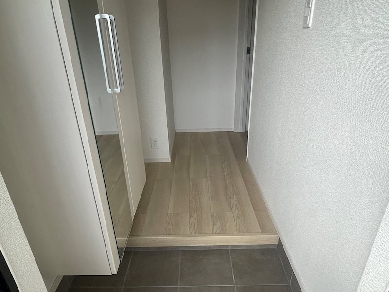 ウエストヒルズ大谷 玄関