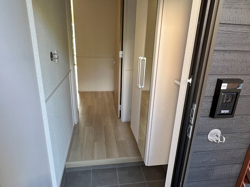 アティラン 玄関