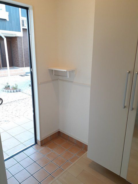 Field　Stone　B 玄関