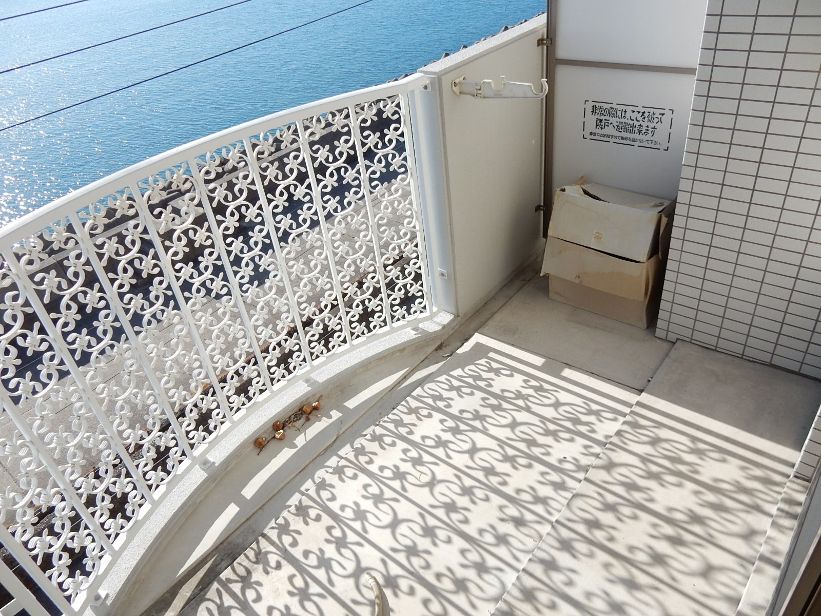 オーシャンフロントりんくう（旧セントフィールドHouji） ベランダ