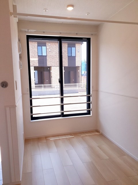 フェリーチェ東天王町　Ⅱ ベランダ