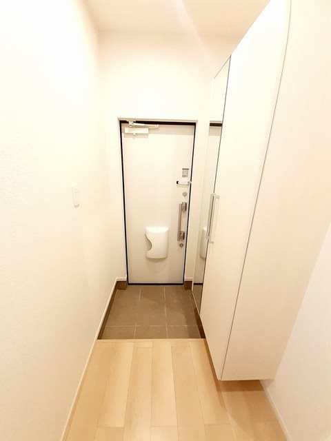 フィオリーレ・アノ　Ⅱ 玄関