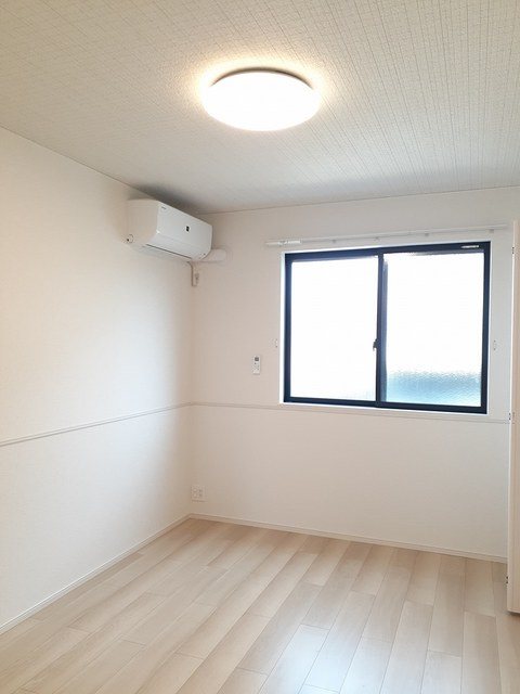 アンドゥトロワ ベッドルーム