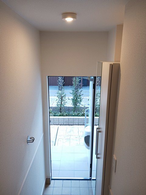 アウル　B 玄関