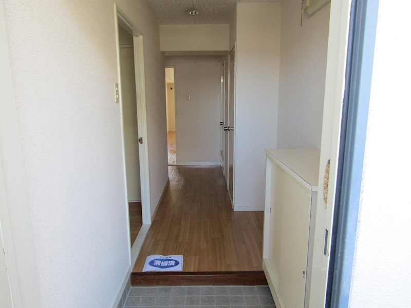 半田第3ロイヤルマンション  玄関