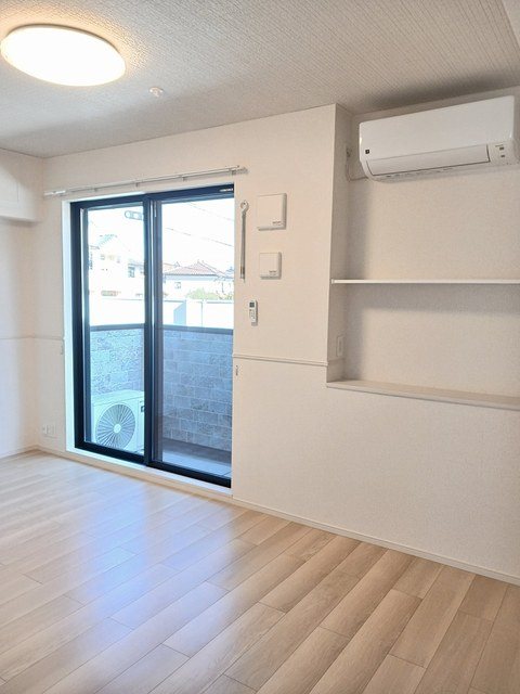 メゾン　ハナビシ　A リビング