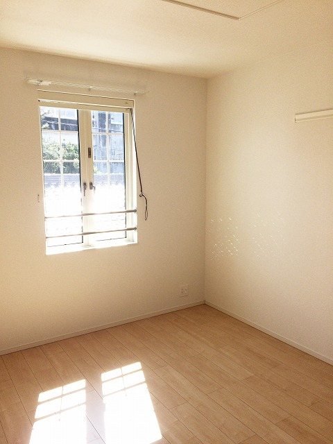 リサヤニシル ベッドルーム