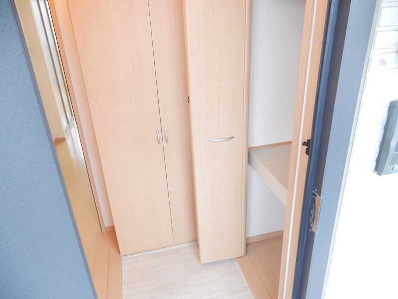 リビングタウンかじま台Ⅱ C 玄関