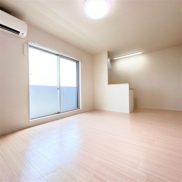 A・City常滑原松 リビング