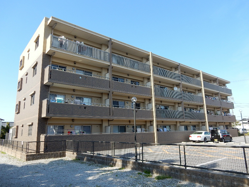 レジオンドヌール 203号室 外観