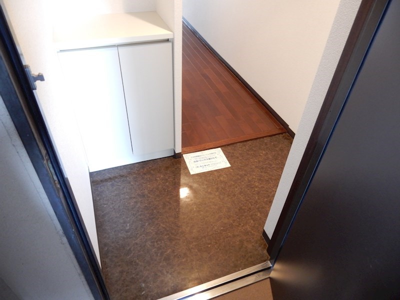 キャッスル常滑 玄関