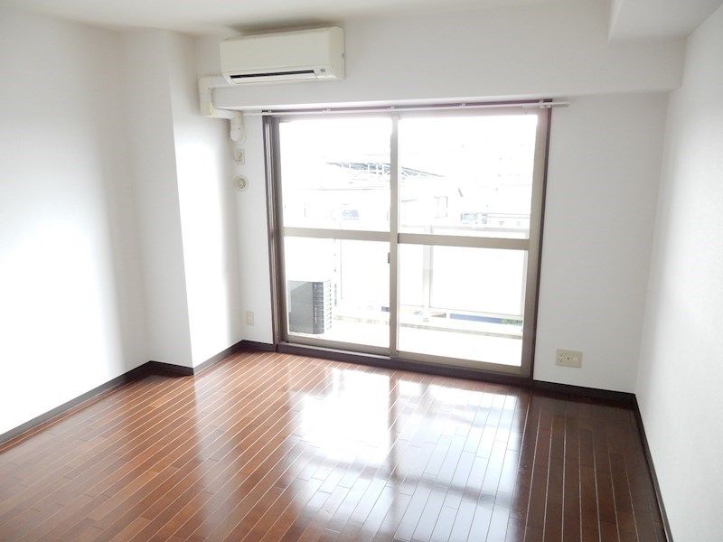 キャッスル常滑 リビング