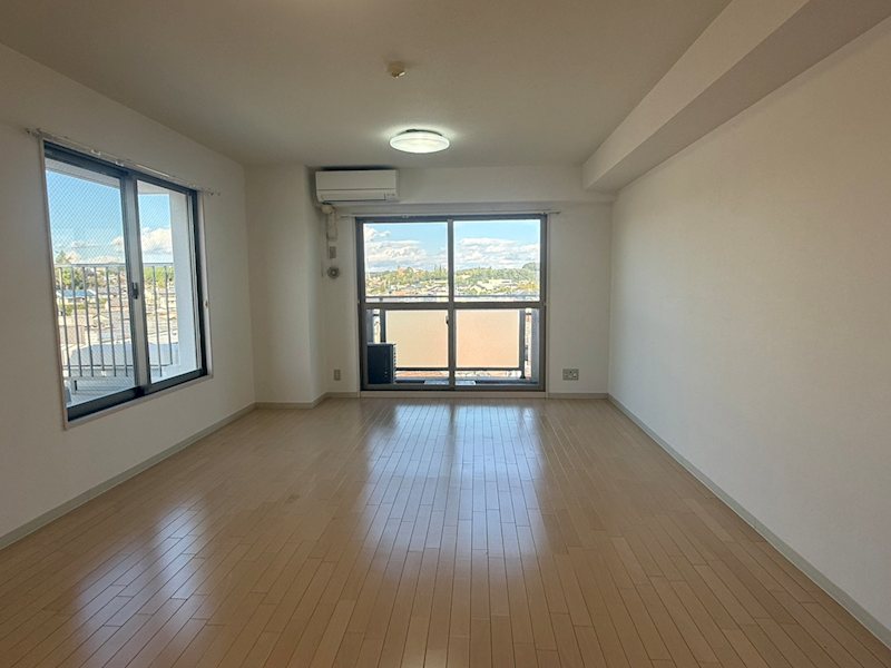 キャッスル常滑 リビング