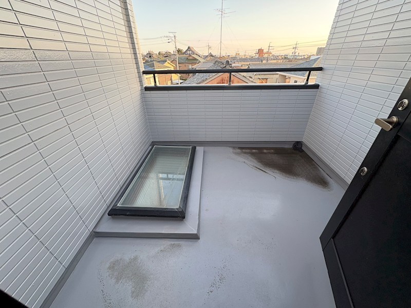市場町4丁目貸家 ベランダ