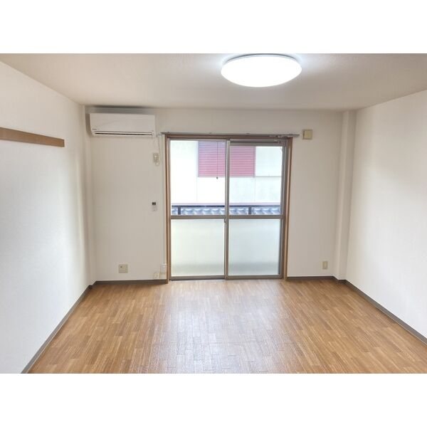 パル平和 リビング