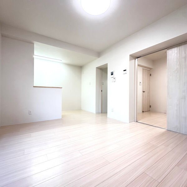 A・City常滑原松 リビング