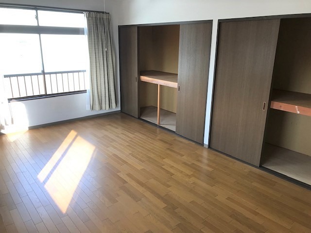 KKビル ベッドルーム