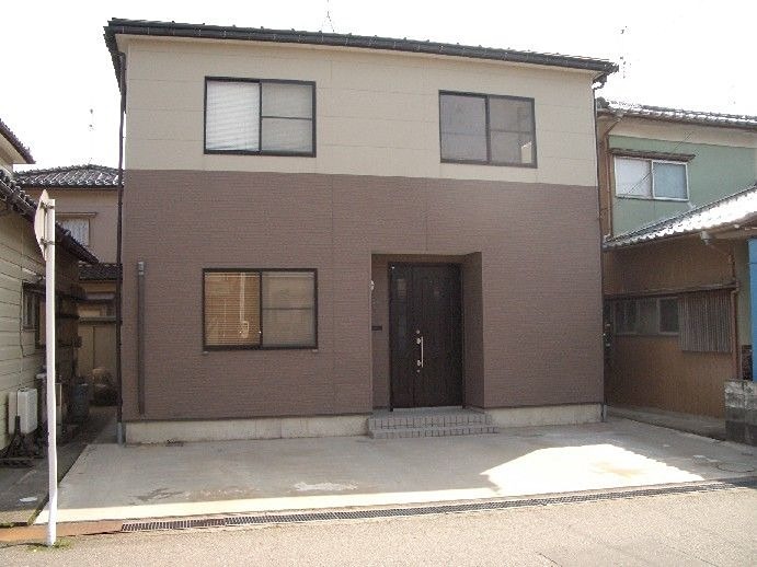 八日市5丁目貸家 外観
