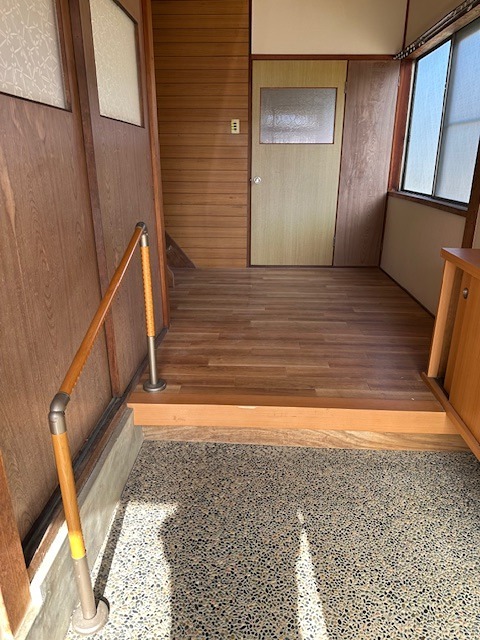 末町貸家 玄関