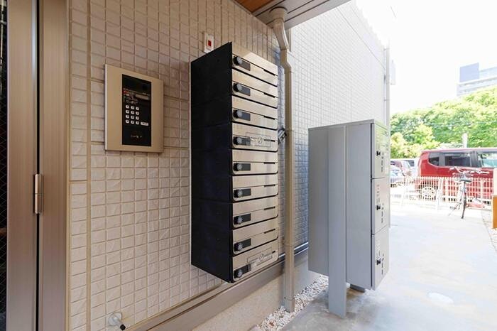Ｄーｒｅｓｉｄｅｎｃｅ広岡 エントランス