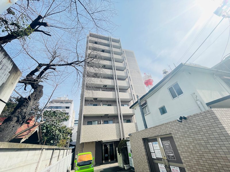 ルポルスタ湘南 外観