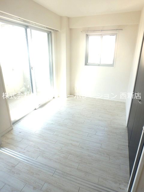 ベッドルーム エスコート西片江 ベッドルーム