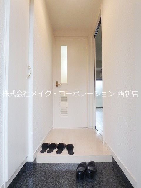 フリージア城南 玄関