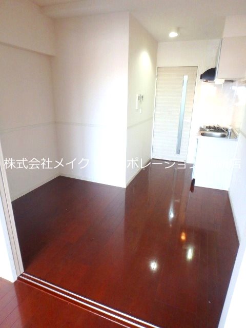 リビング F・PARC西新 リビング