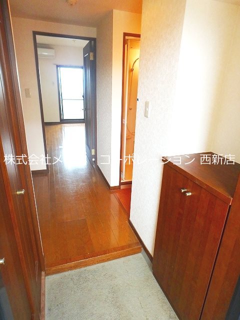 エル・ブラン姪浜 玄関